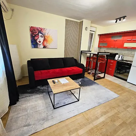 Anastasija Lägenhet